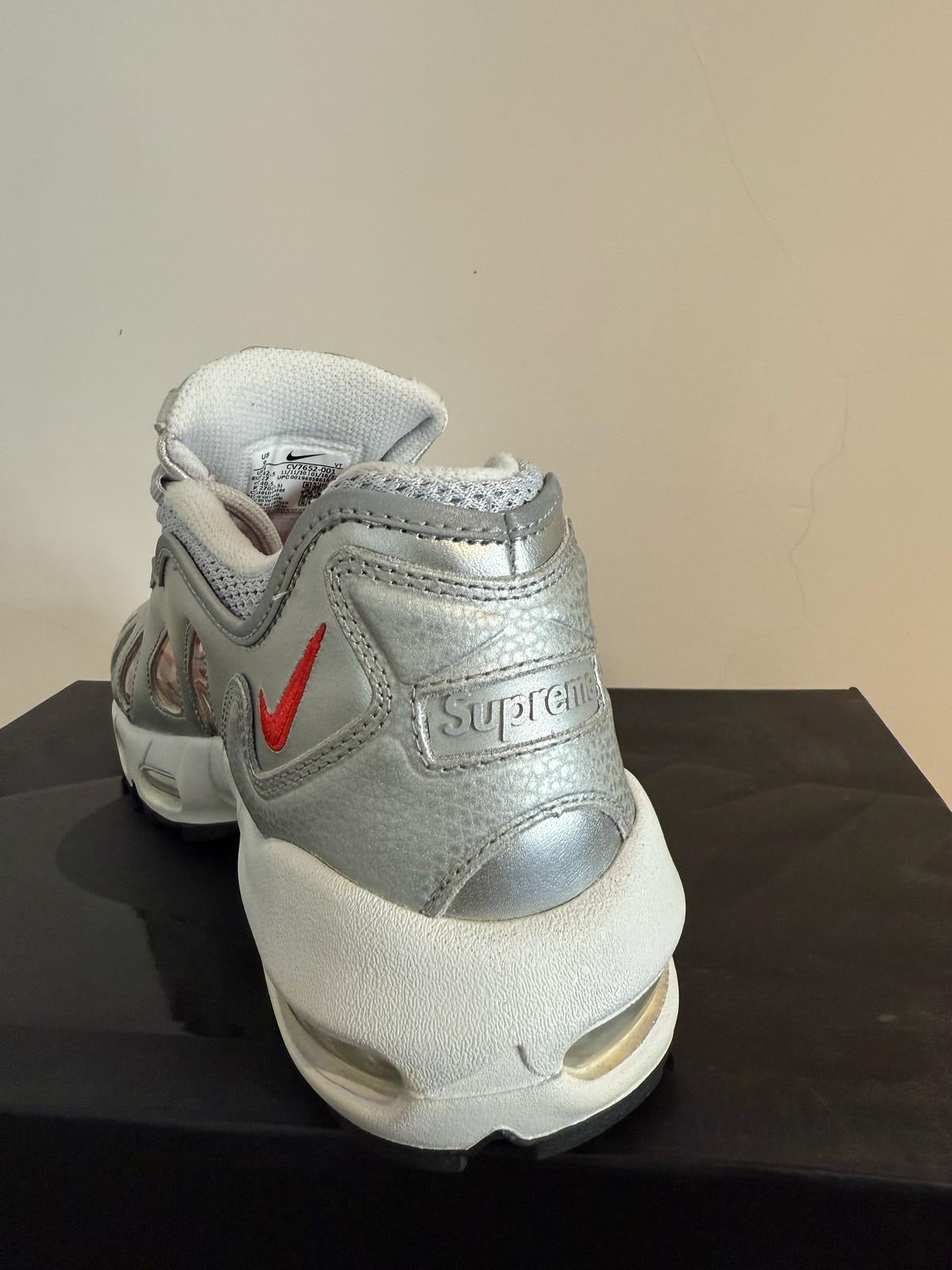 Nike Air Max 96 x Supreme