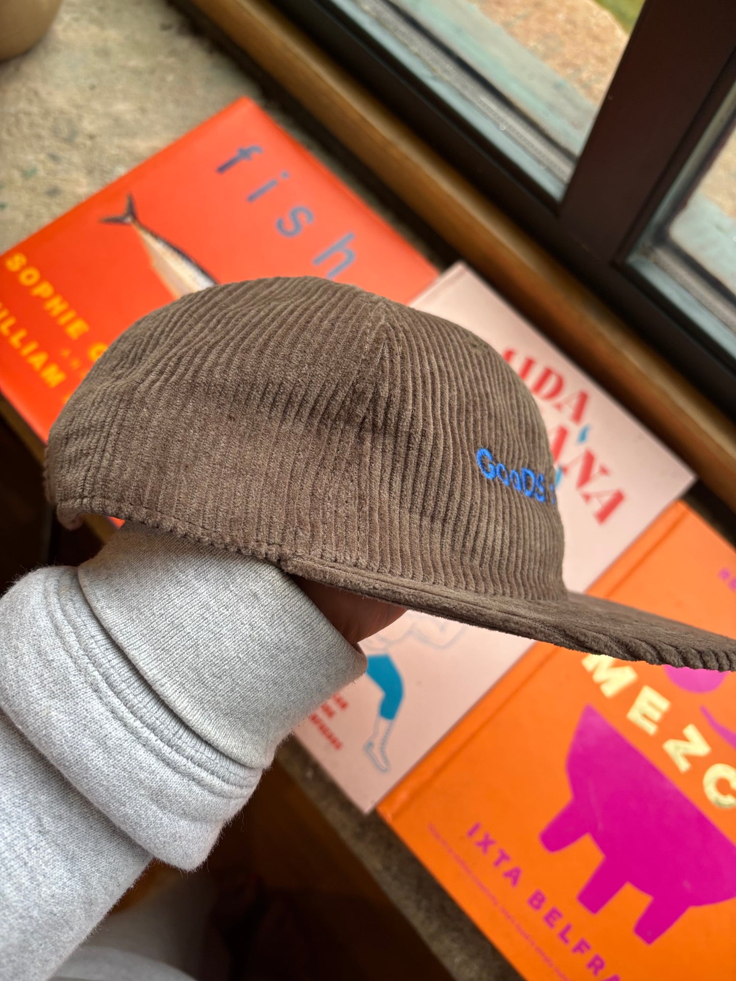 Embroidered typo corduroy cap