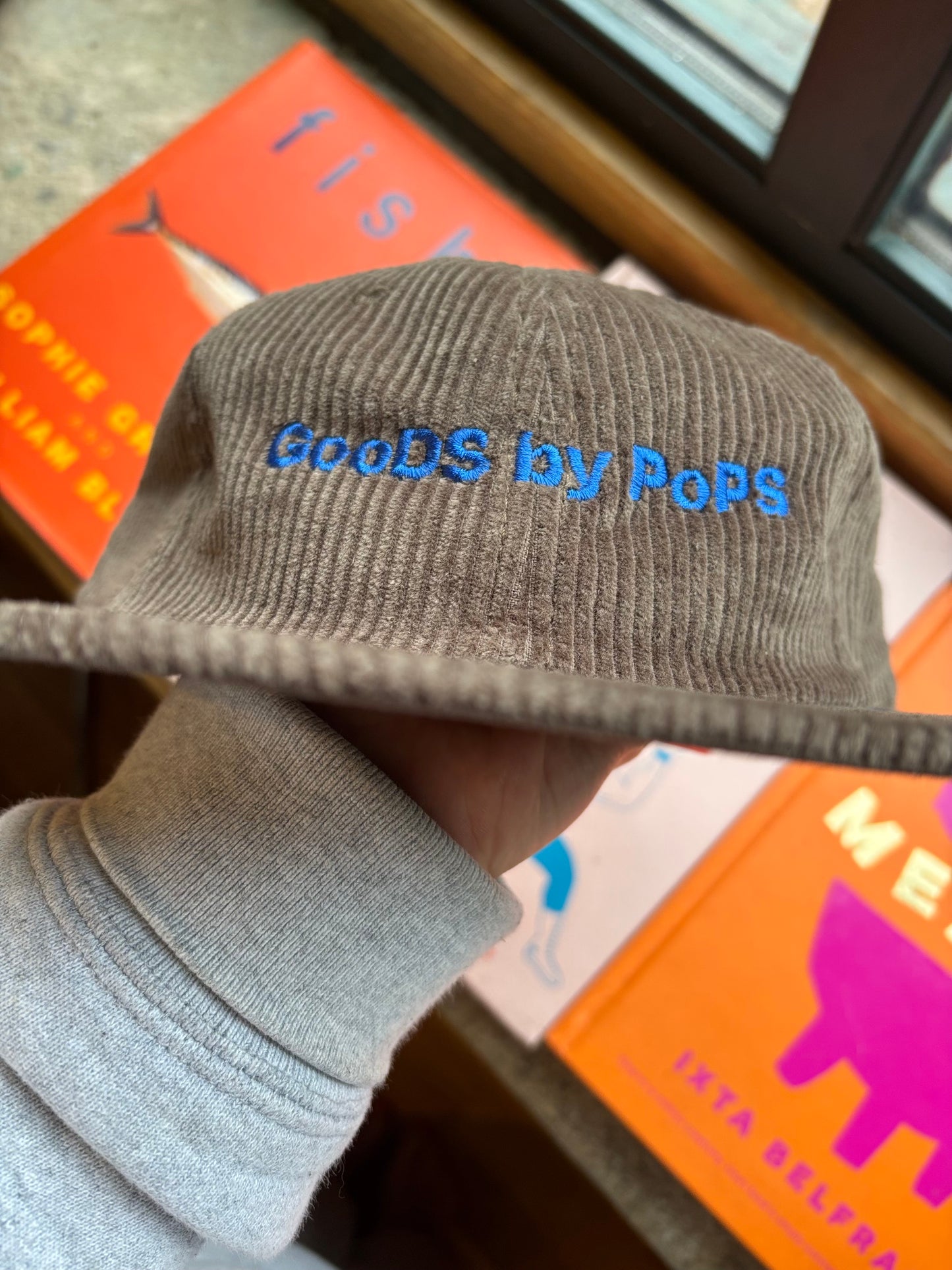Embroidered typo corduroy cap